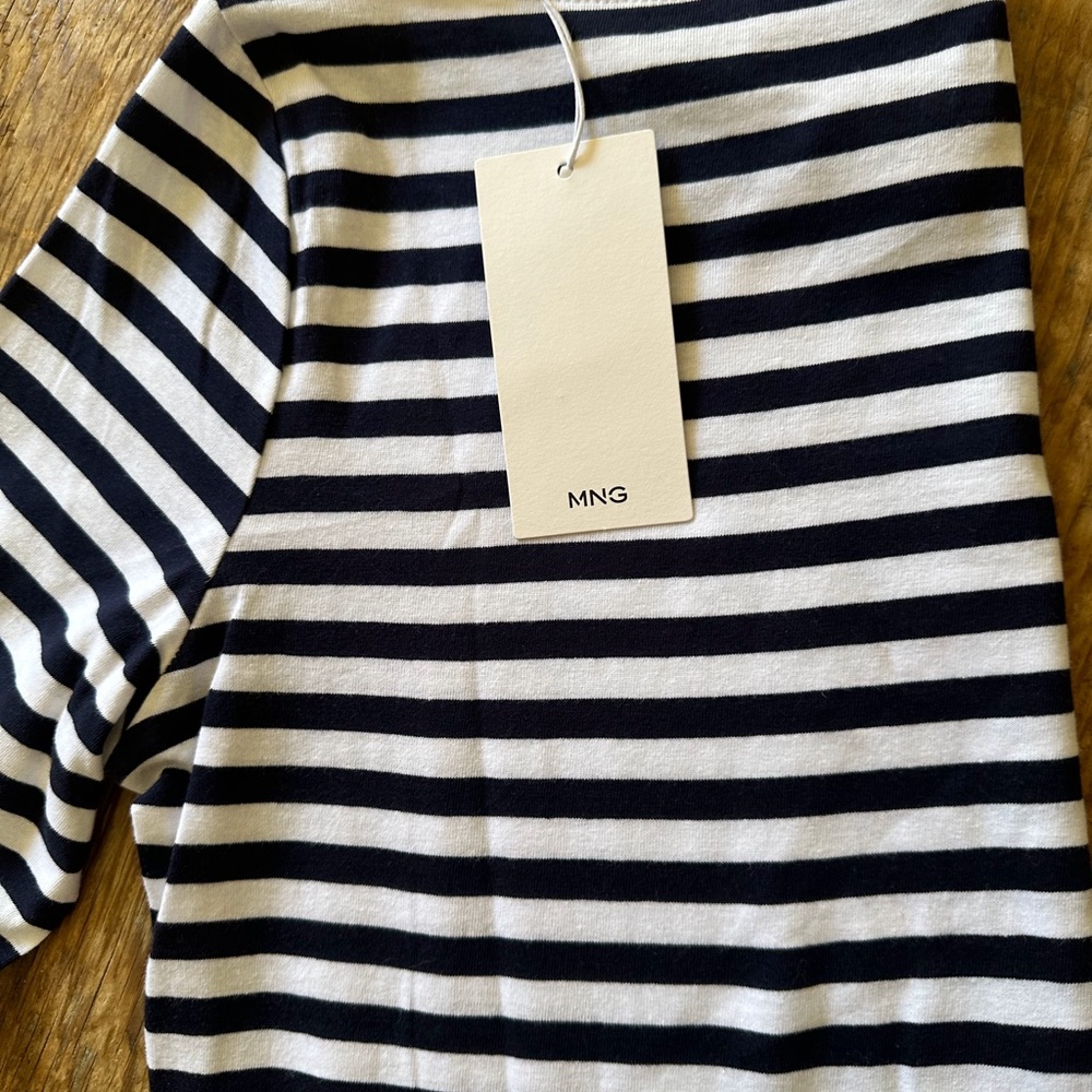 Mango French Sailor Style T Shirt with BOAT NECK. White Cotton Inserts.